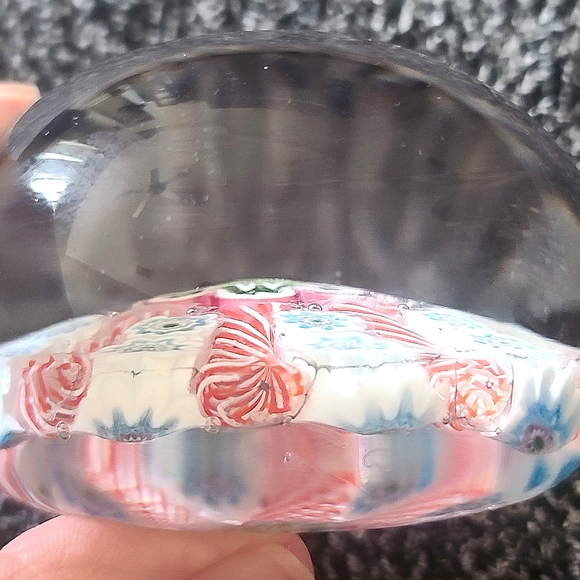 Stunning Murano Red Art Glass paperweight - Picture 3 of 5